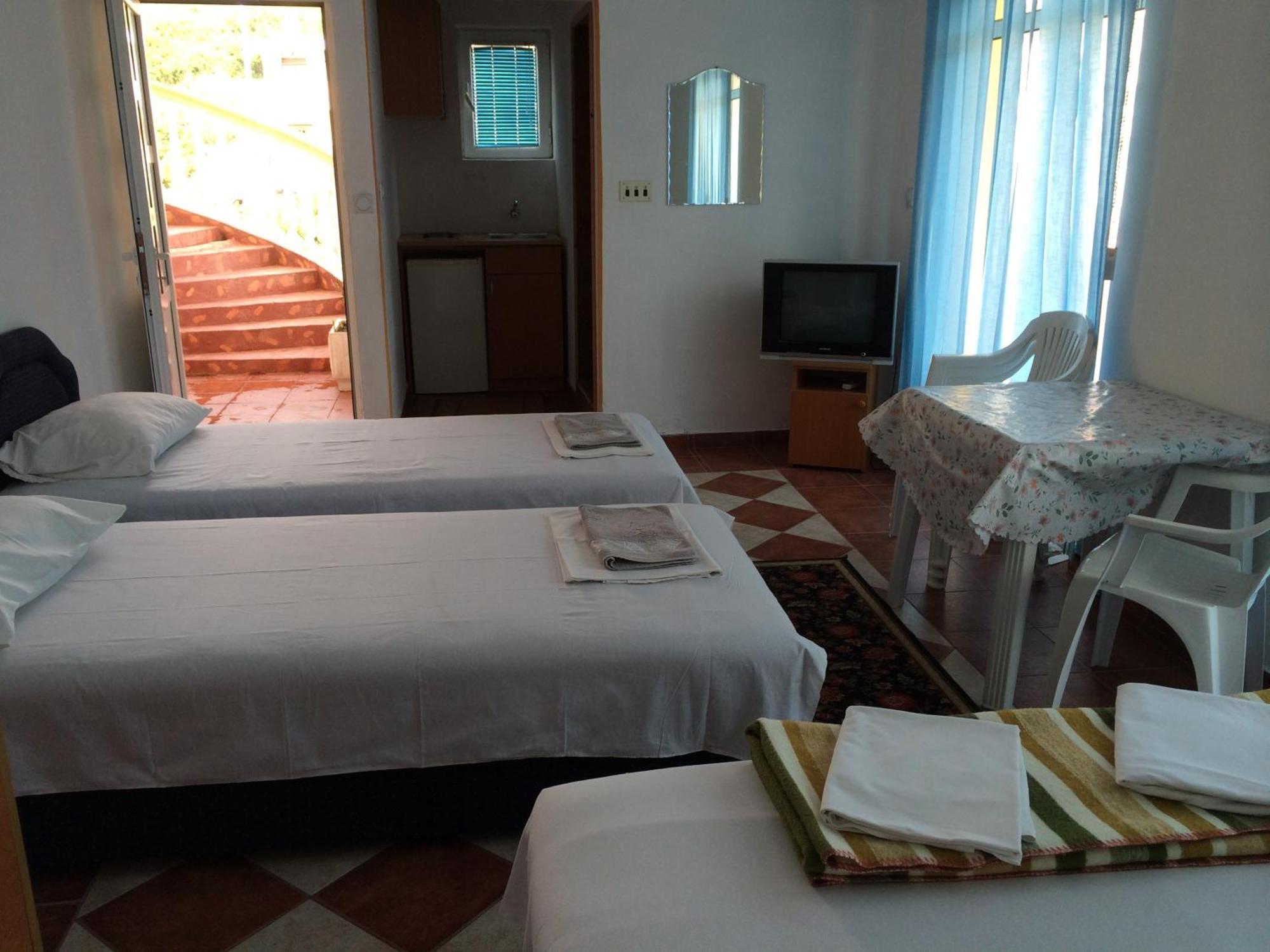 Apartments Delfin Ulcinj Zimmer foto