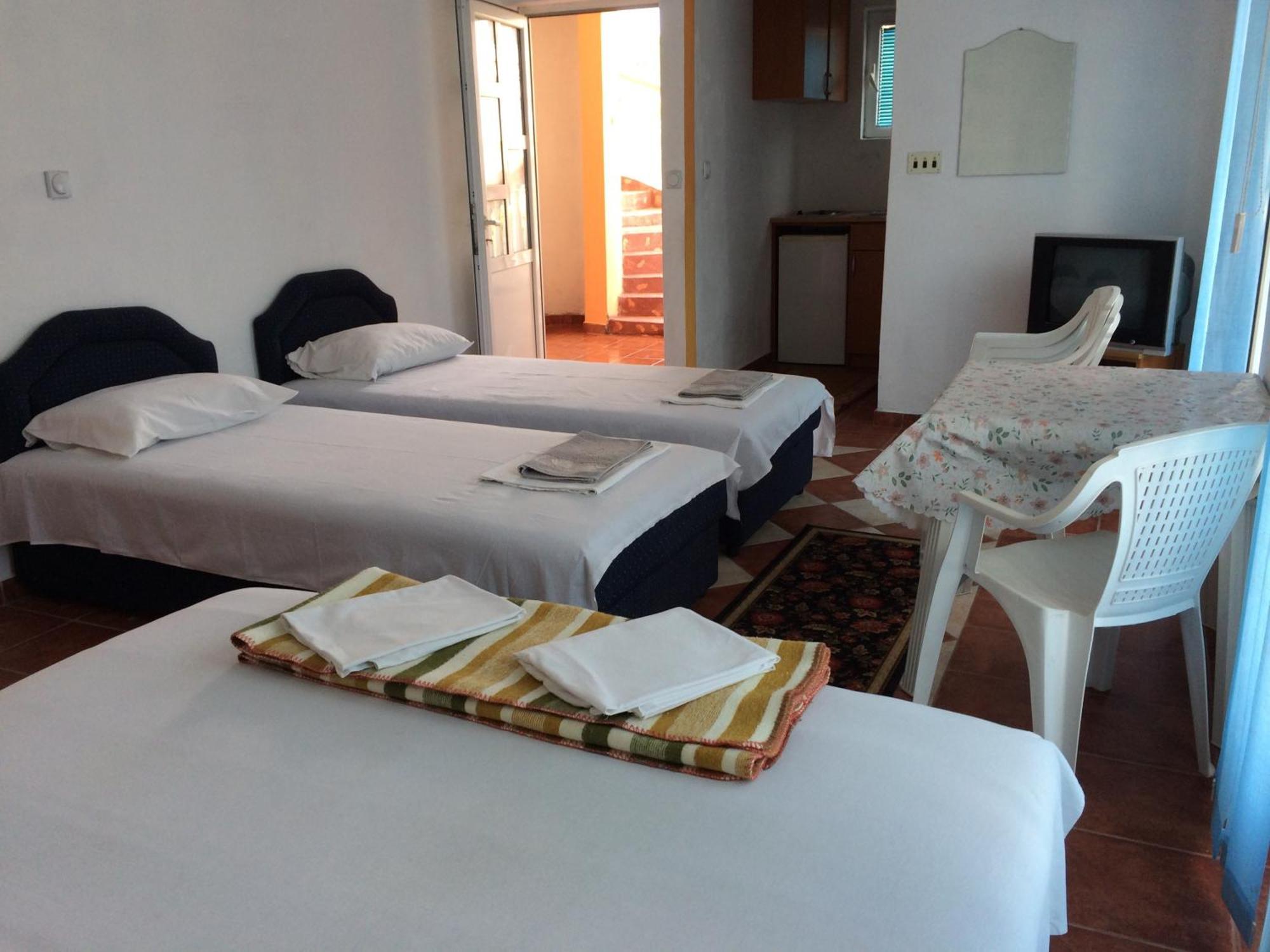 Apartments Delfin Ulcinj Zimmer foto