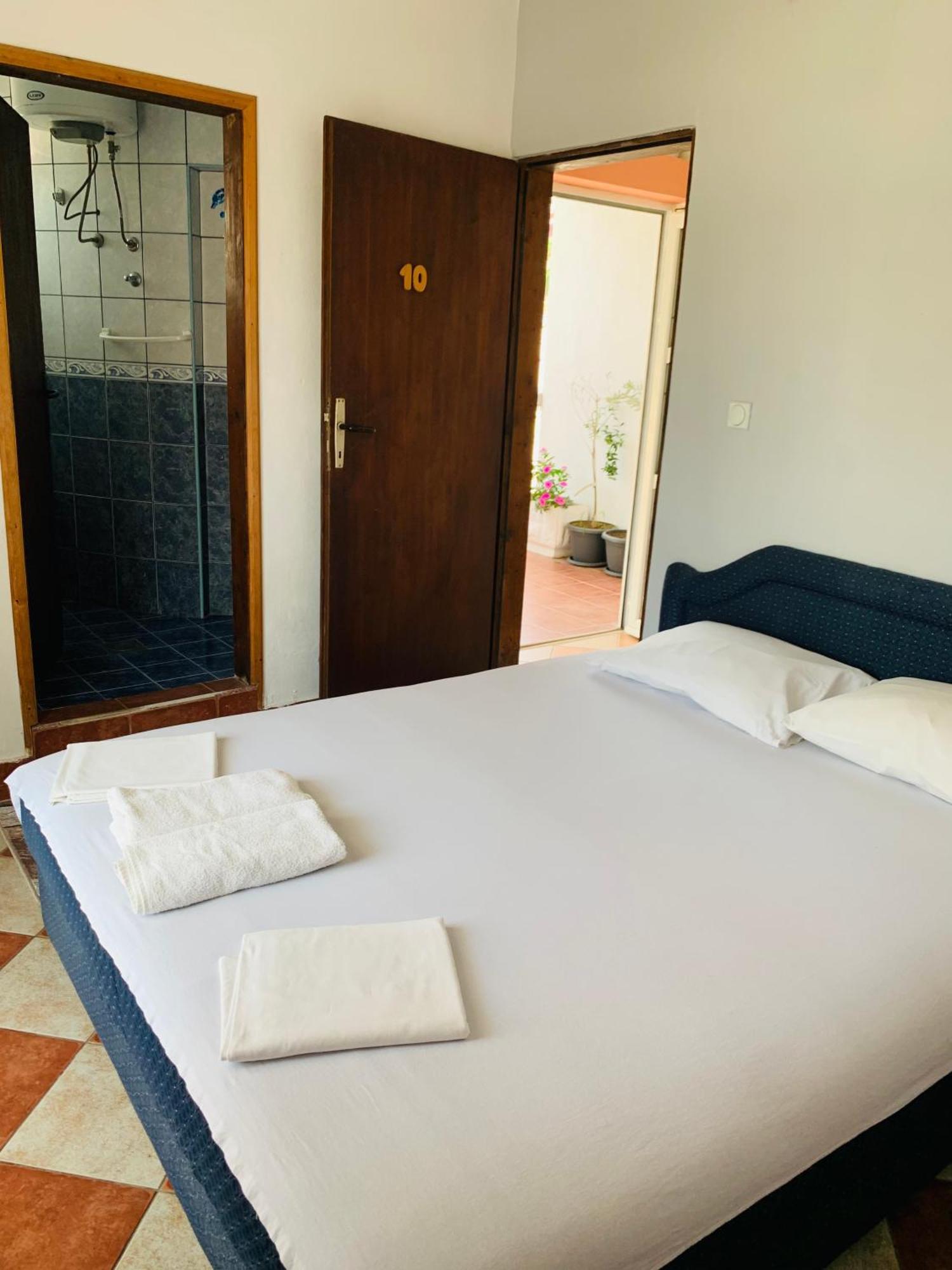 Apartments Delfin Ulcinj Exterior foto