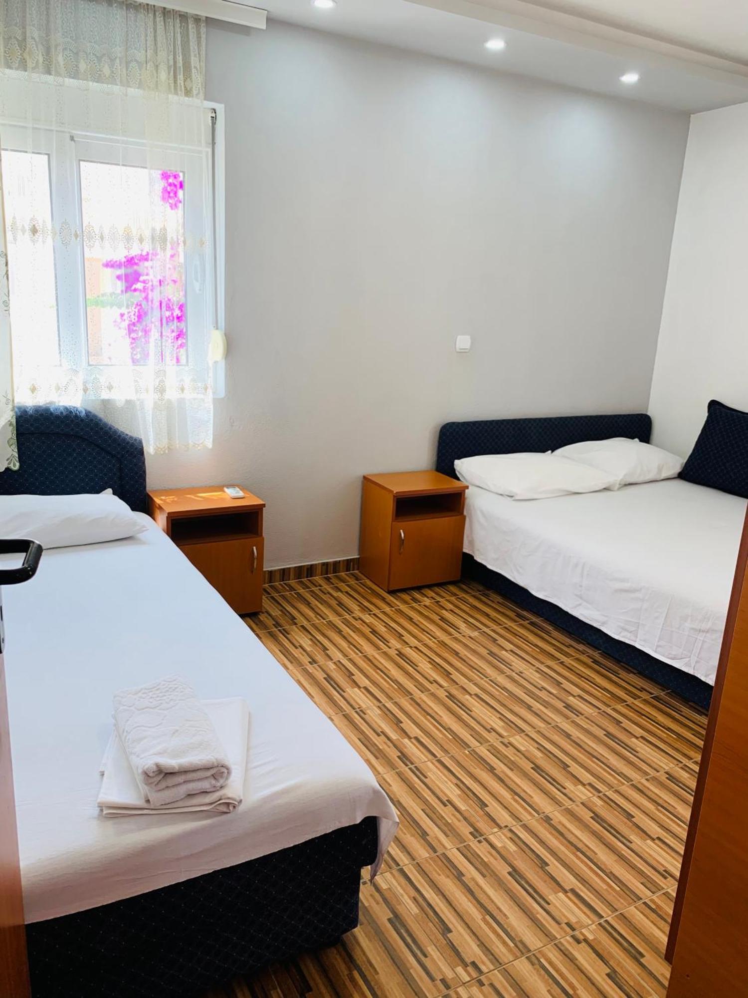 Apartments Delfin Ulcinj Exterior foto
