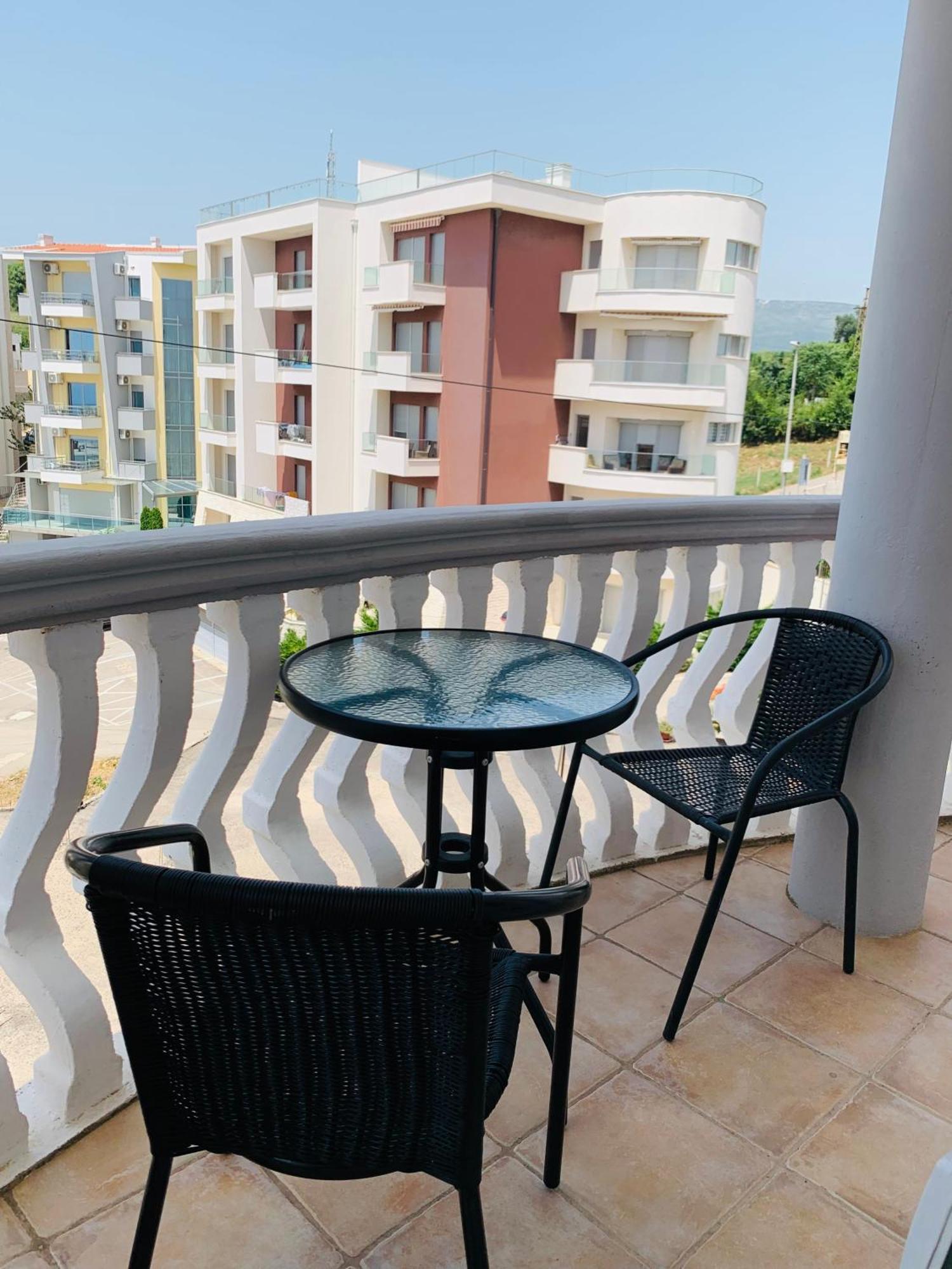 Apartments Delfin Ulcinj Exterior foto