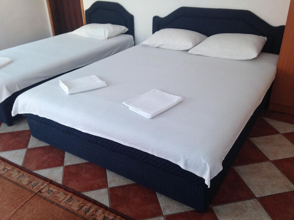 Apartments Delfin Ulcinj Exterior foto