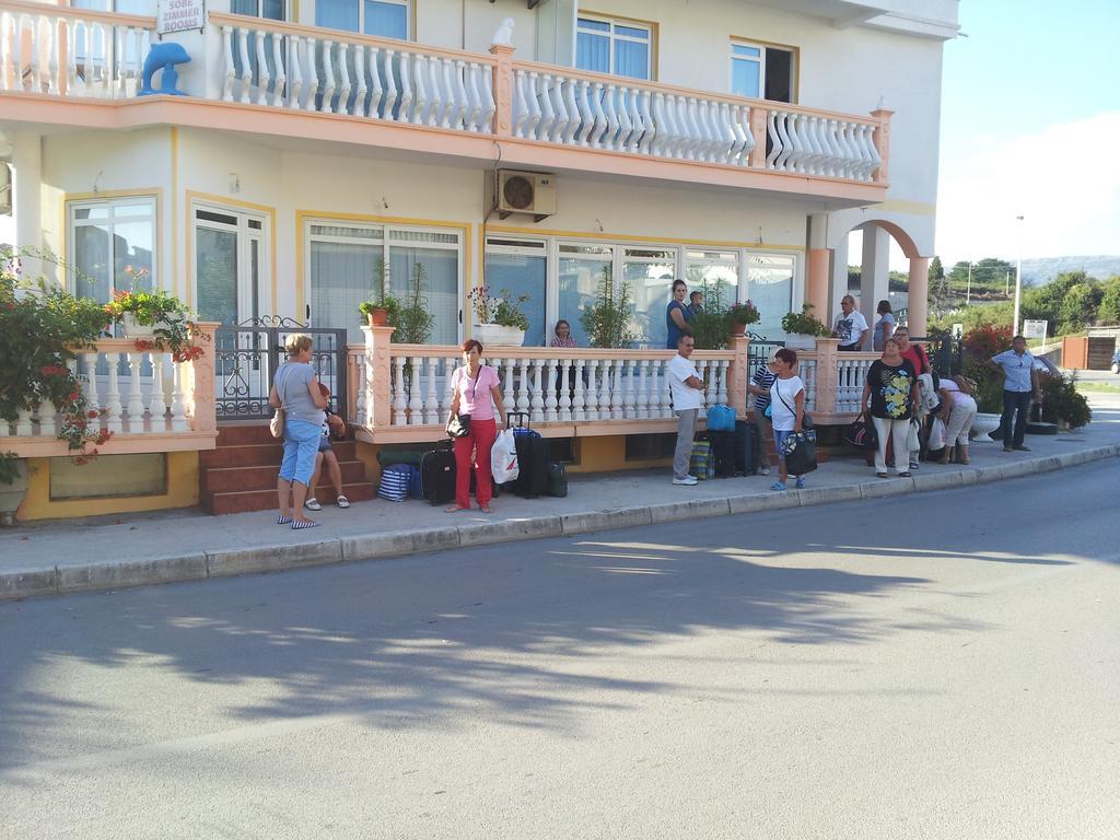 Apartments Delfin Ulcinj Exterior foto
